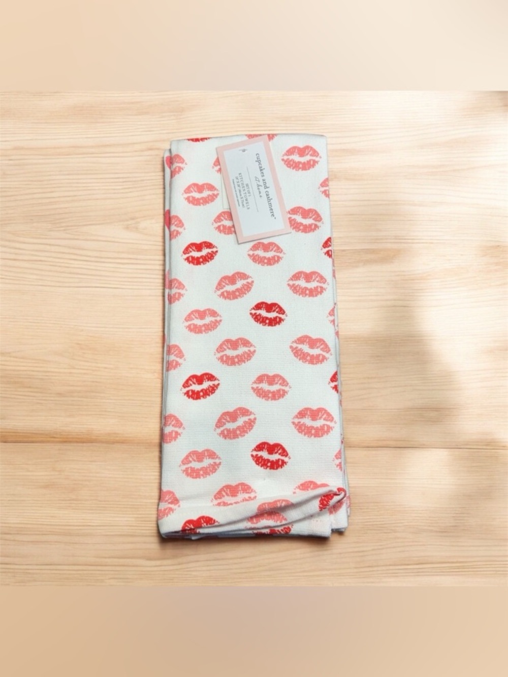 NEW Cupcakes and Cashmere Valentine's Kitchen Towels Set of 3 Lips Hearts Love